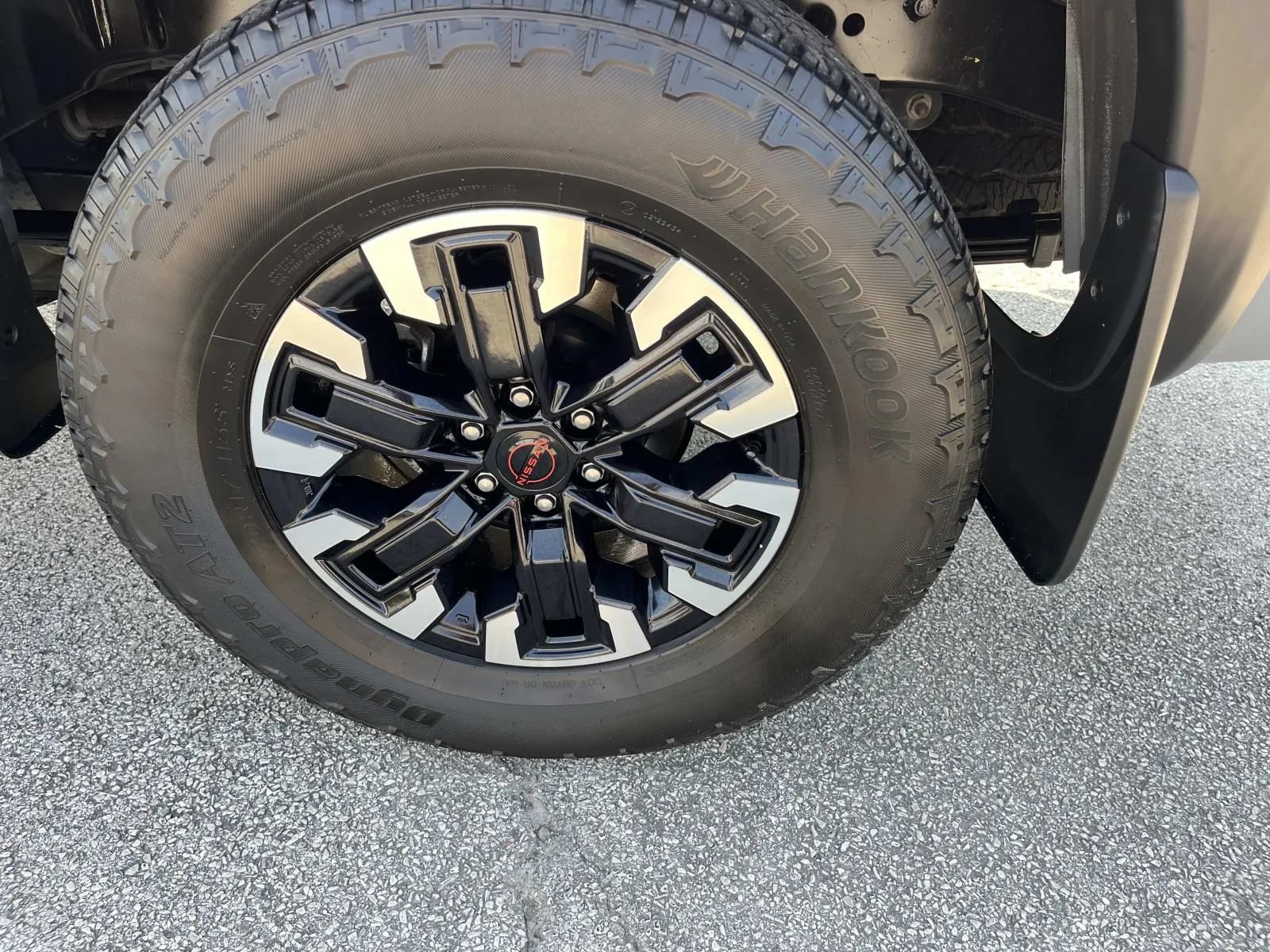 Used 2024 Nissan Frontier PRO-4X w/ Pro Convenience Package AWD/4WD image 11
