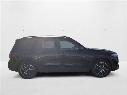 New 2023 Mercedes-Benz EQB 350 4MATIC SUV image 4