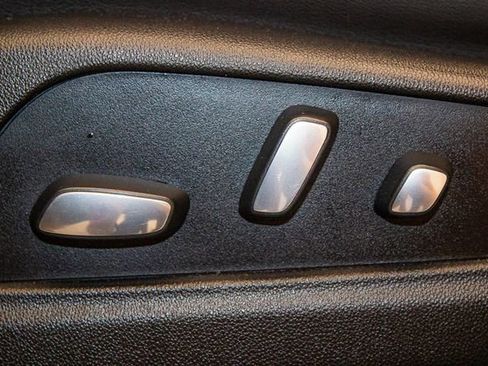 Used 2020 Cadillac XT6 Premium Luxury image 24