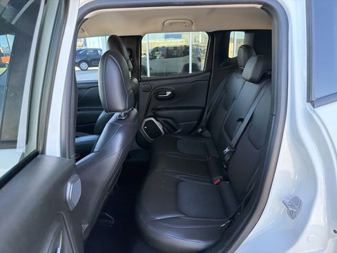 Used 2017 Jeep Renegade Trailhawk image 10