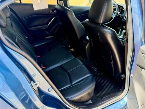 Used 2017 MAZDA MAZDA3 Touring FWD image 12
