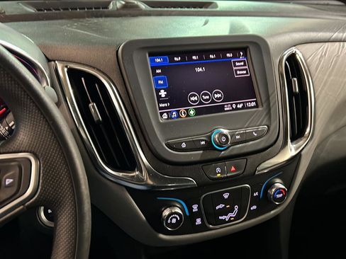 Used 2024 Chevrolet Equinox LS w/ LS Convenience Package image 11