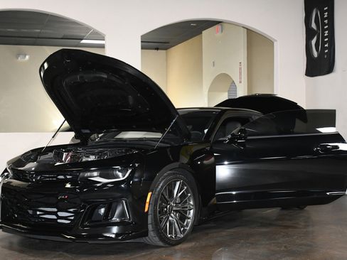 Used 2023 Chevrolet Camaro ZL1 image 90