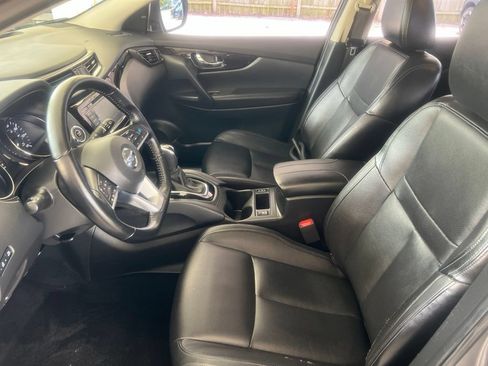 Certified 2022 Nissan Rogue Sport SL AWD/4WD image 4