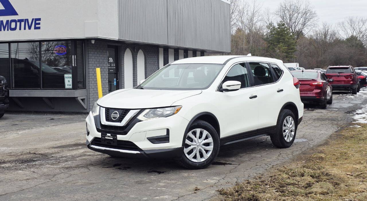 Used 2017 Nissan Rogue S FWD image 2