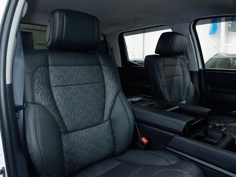 Used 2024 Toyota Tundra Limited image 46