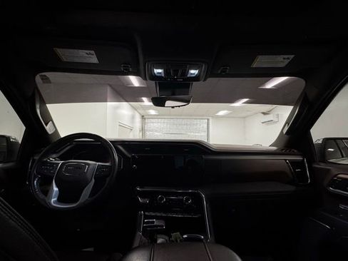 Used 2023 GMC Sierra 1500 Denali image 12