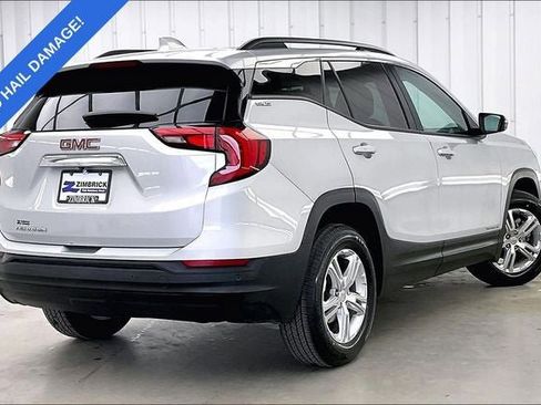 Used 2018 GMC Terrain SLE w/ Driver Convenience Package FWD image 12