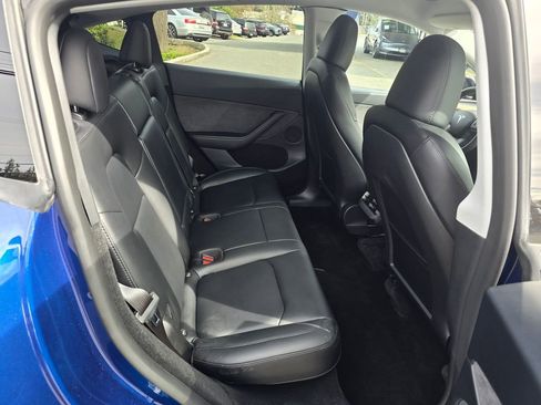 Used 2023 Tesla Model Y Long Range AWD/4WD image 9