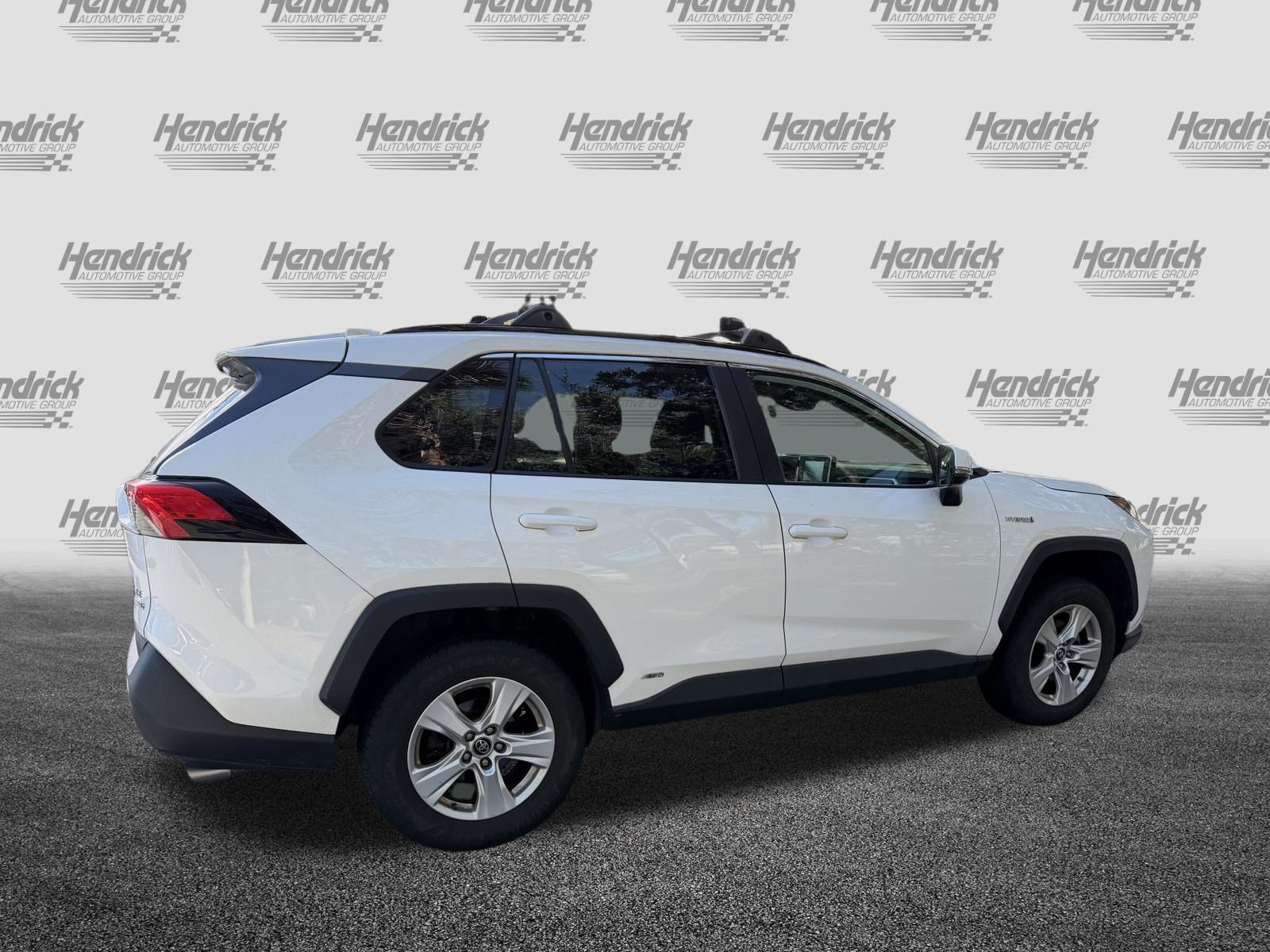 Used 2019 Toyota RAV4 LE AWD/4WD image 10
