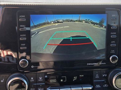 Used 2022 Toyota Highlander XSE image 15