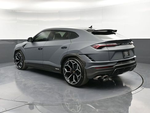 Used 2024 Lamborghini Urus Performante AWD/4WD image 3