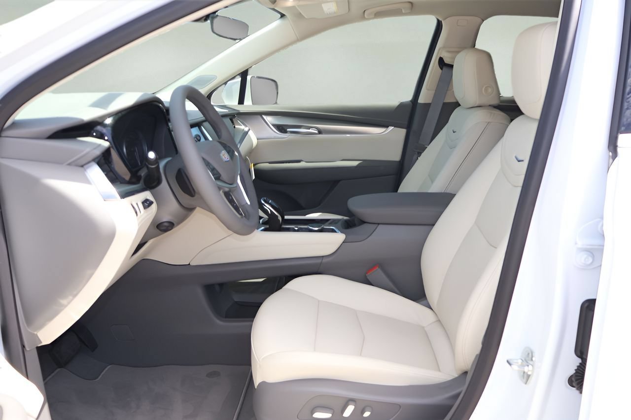 Certified 2026 Cadillac XT5 Premium Luxury FWD image 11