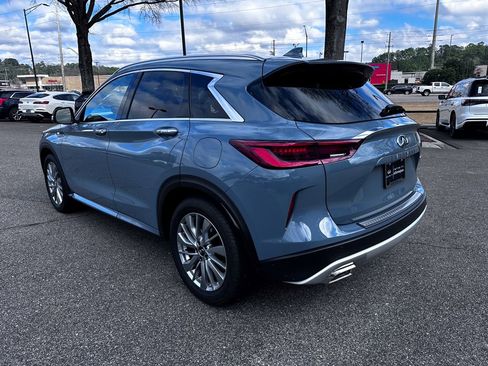 Certified 2024 INFINITI QX50 Luxe image 9