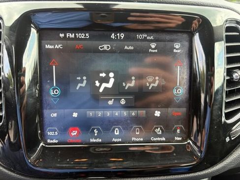Used 2018 Jeep Compass Limited w/ Navigation Group AWD/4WD image 26