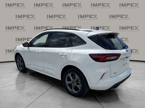 Used 2024 Ford Escape ST-Line image 3