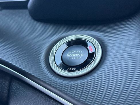 New 2025 Jeep Grand Cherokee Altitude image 19