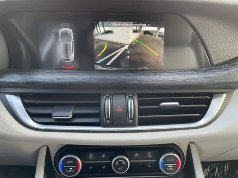 Used 2020 Alfa Romeo Stelvio Sprint w/ Nero Edizione image 20