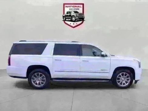 Used 2020 GMC Yukon XL Denali image 33
