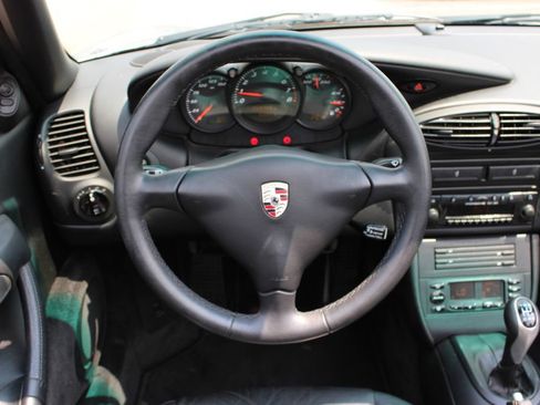 Used 2001 Porsche Boxster RWD image 12