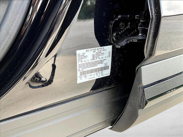 Used 2026 Ford Explorer Active w/ Active Comfort Package RWD image 30