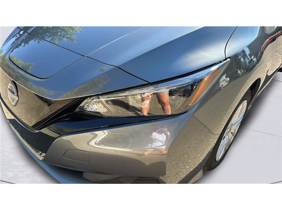 Used 2025 Nissan Leaf S FWD image 37