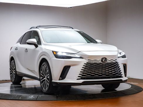 Used 2024 Lexus RX 350 image 3