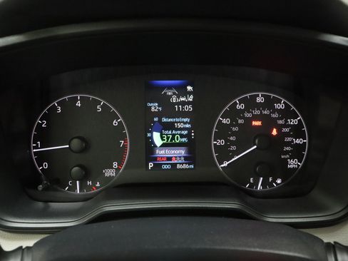 Used 2024 Toyota Corolla LE image 35