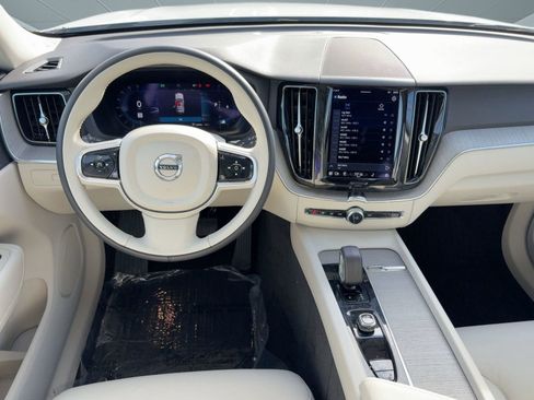 Certified 2023 Volvo XC60 B5 Plus w/ Climate Package image 27