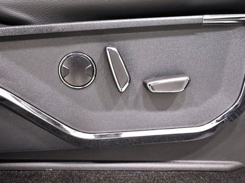 Certified 2023 Ford F150 Lightning Lariat w/ Equipment Group 511A High image 17