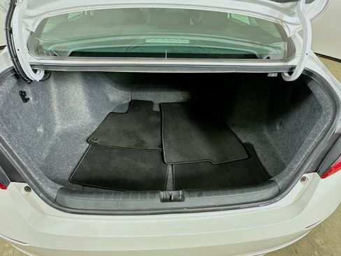 Used 2018 Honda Accord LX image 30