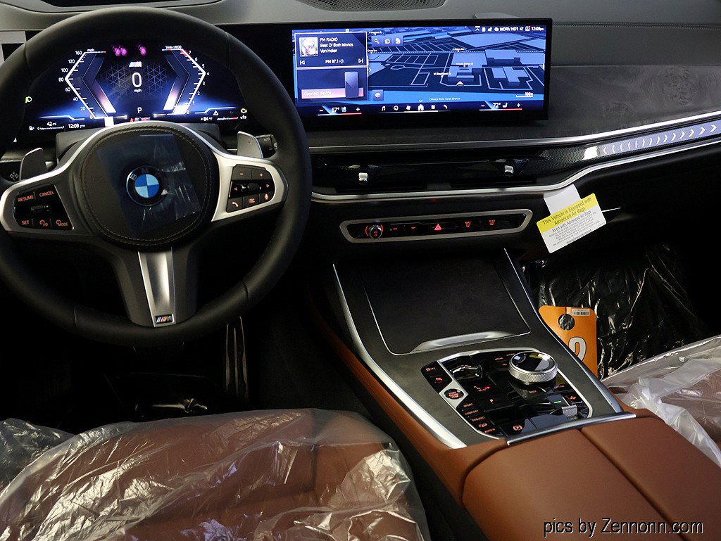 Used 2027 BMW X7 xDrive40i w/ Executive Package AWD/4WD image 17