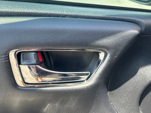 Used 2015 Toyota Avalon XLE FWD image 8