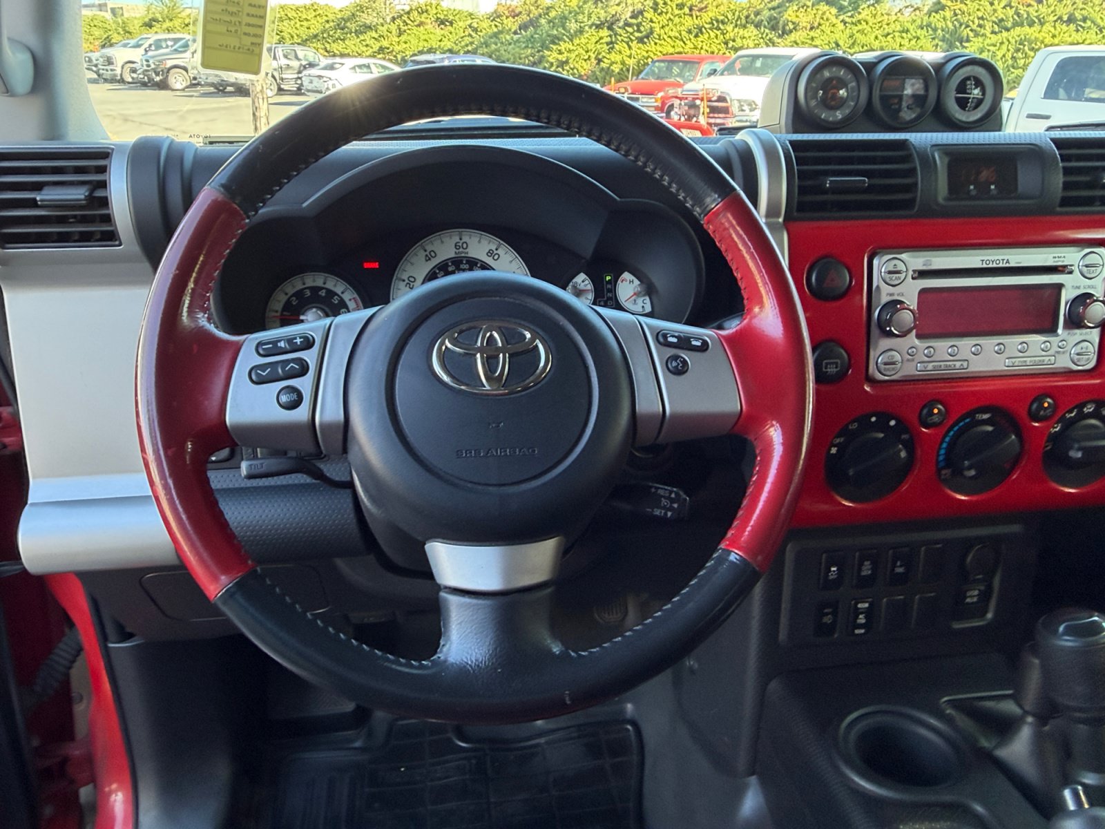 Used 2012 Toyota FJ Cruiser 4WD w/ Trail Teams Special Edition image 25