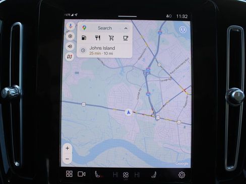 Used 2023 Volvo XC40 B5 Plus w/ Protection Package Premier image 42