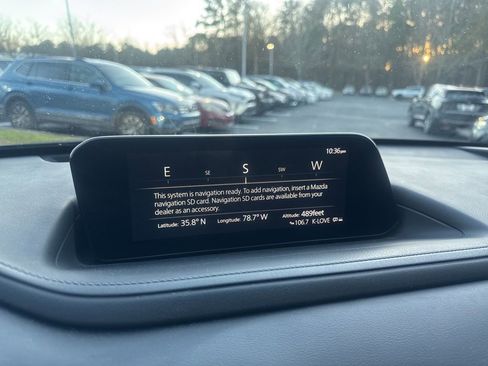 Used 2024 MAZDA CX-30 AWD 2.5 S w/ Select Sport Pkg image 4