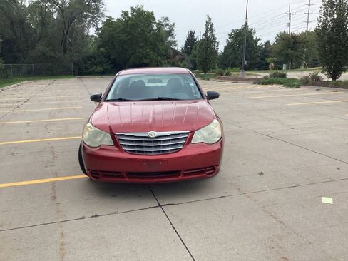 Used 2007 Chrysler Sebring Sedan FWD image 2