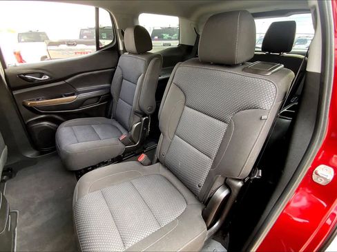 Used 2021 GMC Acadia SLE image 19