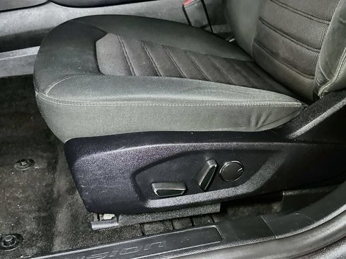 Used 2020 Ford Fusion SE AWD/4WD image 16