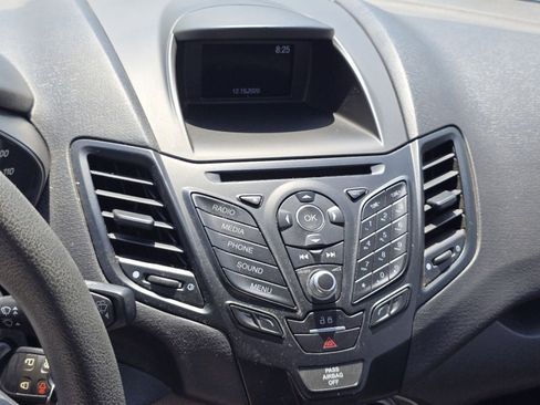 Used 2018 Ford Fiesta SE FWD image 28