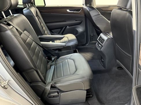 Used 2024 Volkswagen Atlas SEL image 19