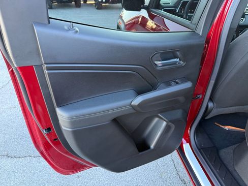 New 2026 GMC Canyon Elevation w/ Convenience Package image 18