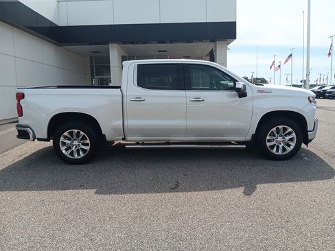 Used 2021 Chevrolet Silverado 1500 LTZ w/ LTZ Premium Package AWD/4WD image 7