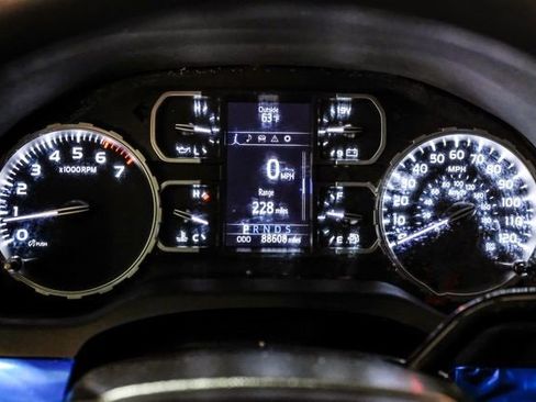 Used 2018 Toyota Tundra SR5 image 18