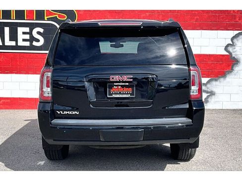 Used 2018 GMC Yukon SLE w/ HD Trailering Package AWD/4WD image 4