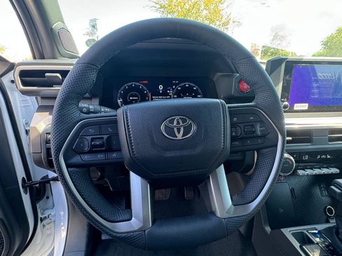 New 2026 Toyota Tacoma TRD Off-Road image 18