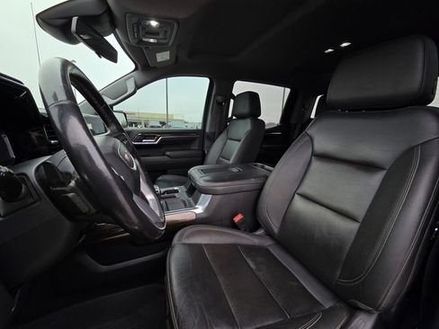 Used 2022 GMC Sierra 1500 Elevation w/ Elevation Premium Package image 9