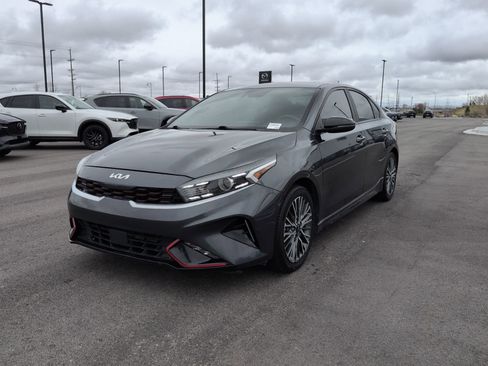 Used 2022 Kia Forte GT-Line w/ GT-Line Premium Package image 3