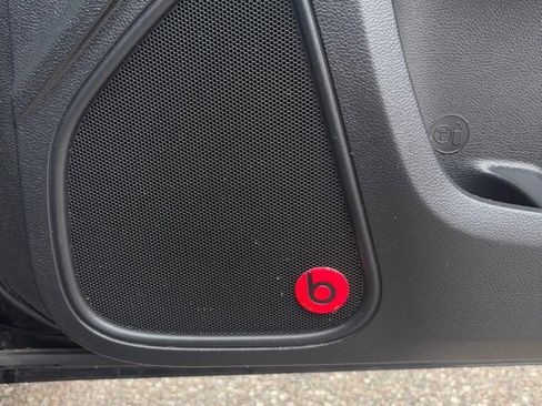 Used 2018 Chrysler 300 S w/ S Model Appearance Package image 17