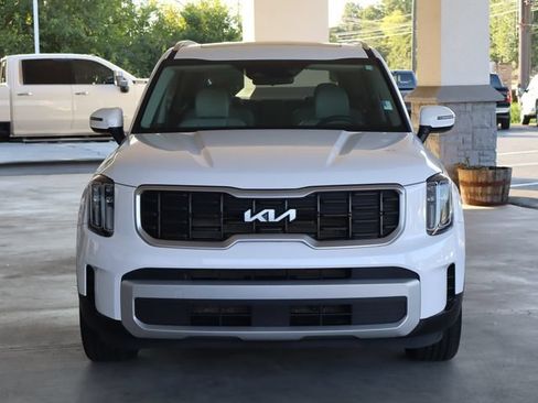 Used 2024 Kia Telluride S w/ S Sunroof Package FWD image 9